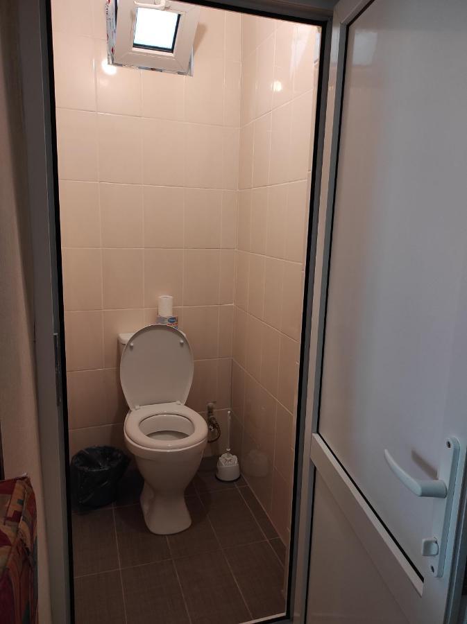 Hotel Гостевой Дом Лума Sukhumi Esterno foto